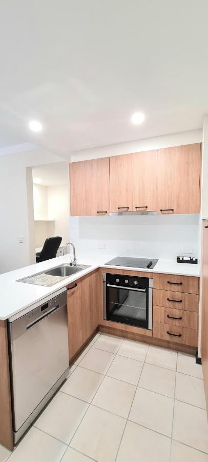 فندق Ramada By Wyndham Brisbane Windsor المظهر الخارجي الصورة