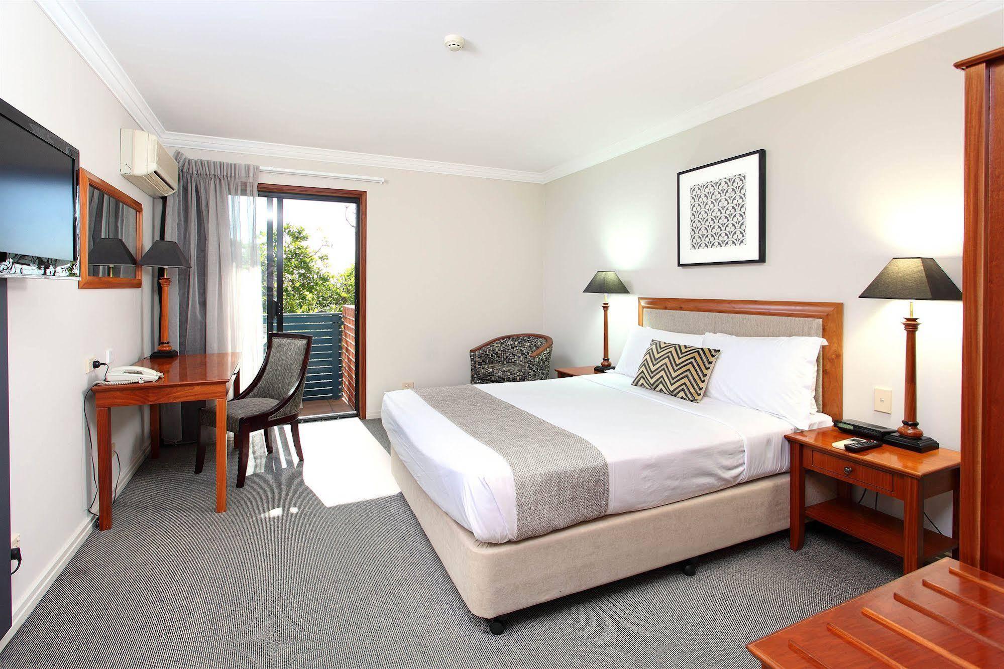 فندق Ramada By Wyndham Brisbane Windsor المظهر الخارجي الصورة