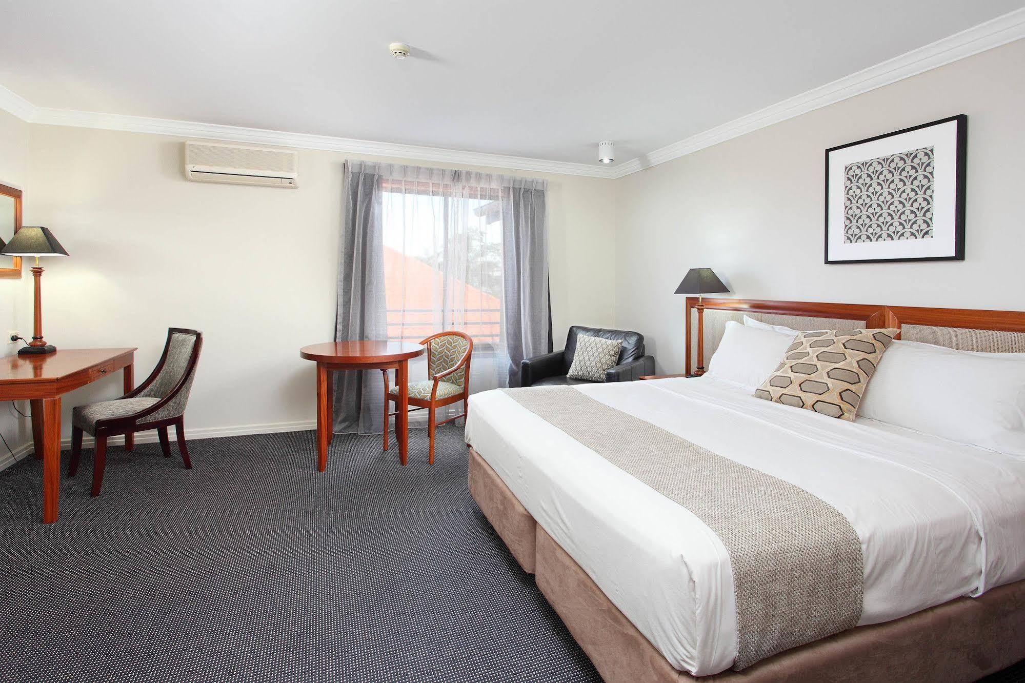 فندق Ramada By Wyndham Brisbane Windsor المظهر الخارجي الصورة
