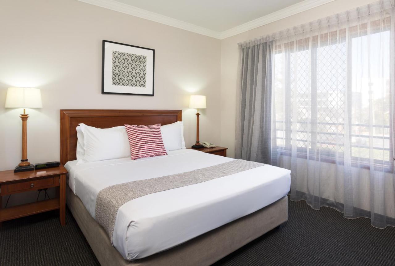فندق Ramada By Wyndham Brisbane Windsor المظهر الخارجي الصورة