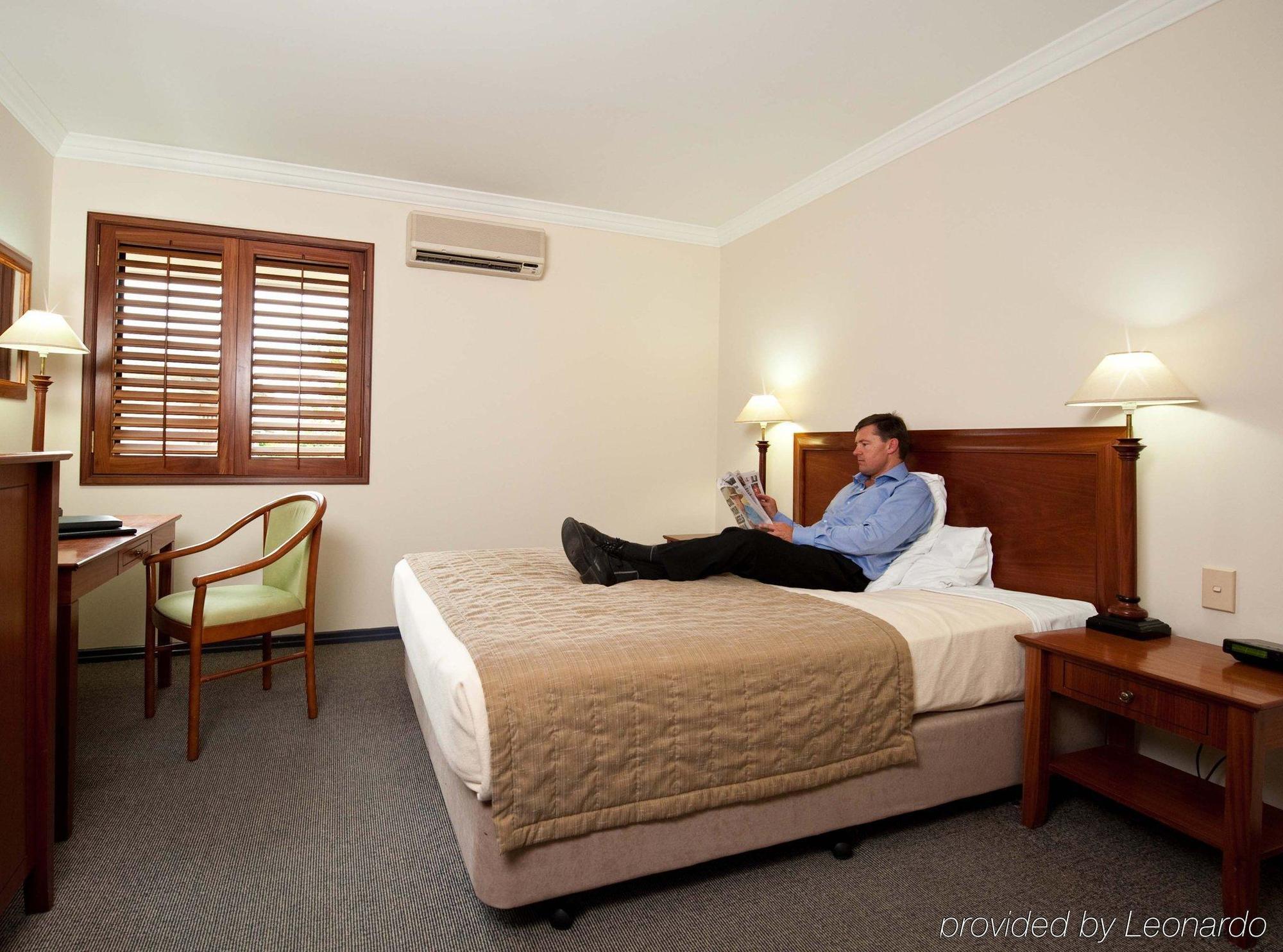 فندق Ramada By Wyndham Brisbane Windsor الغرفة الصورة