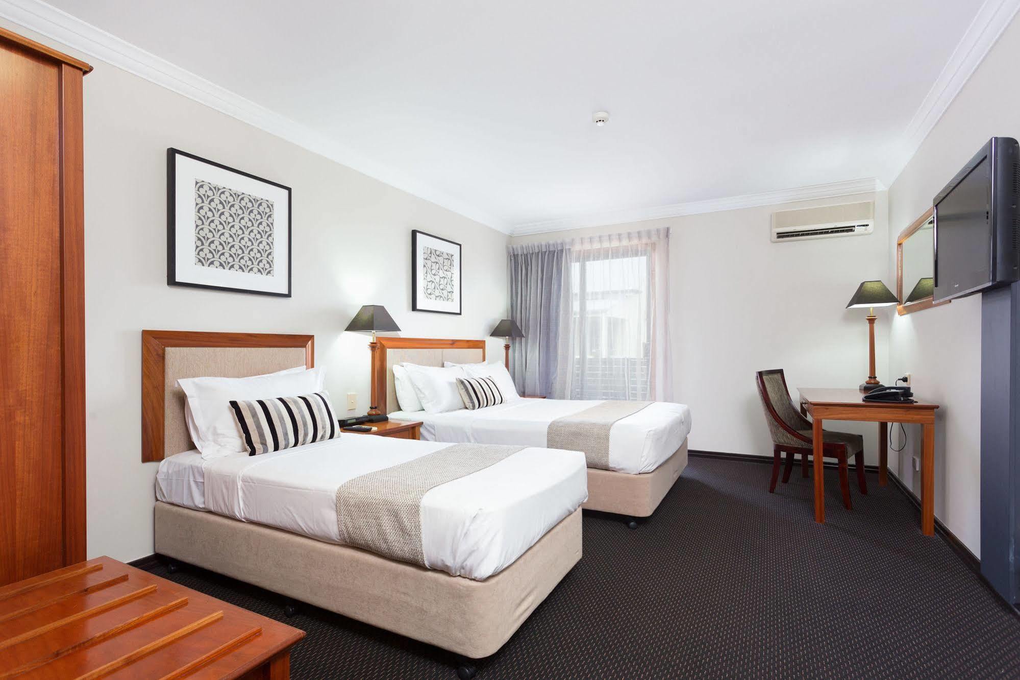 فندق Ramada By Wyndham Brisbane Windsor المظهر الخارجي الصورة