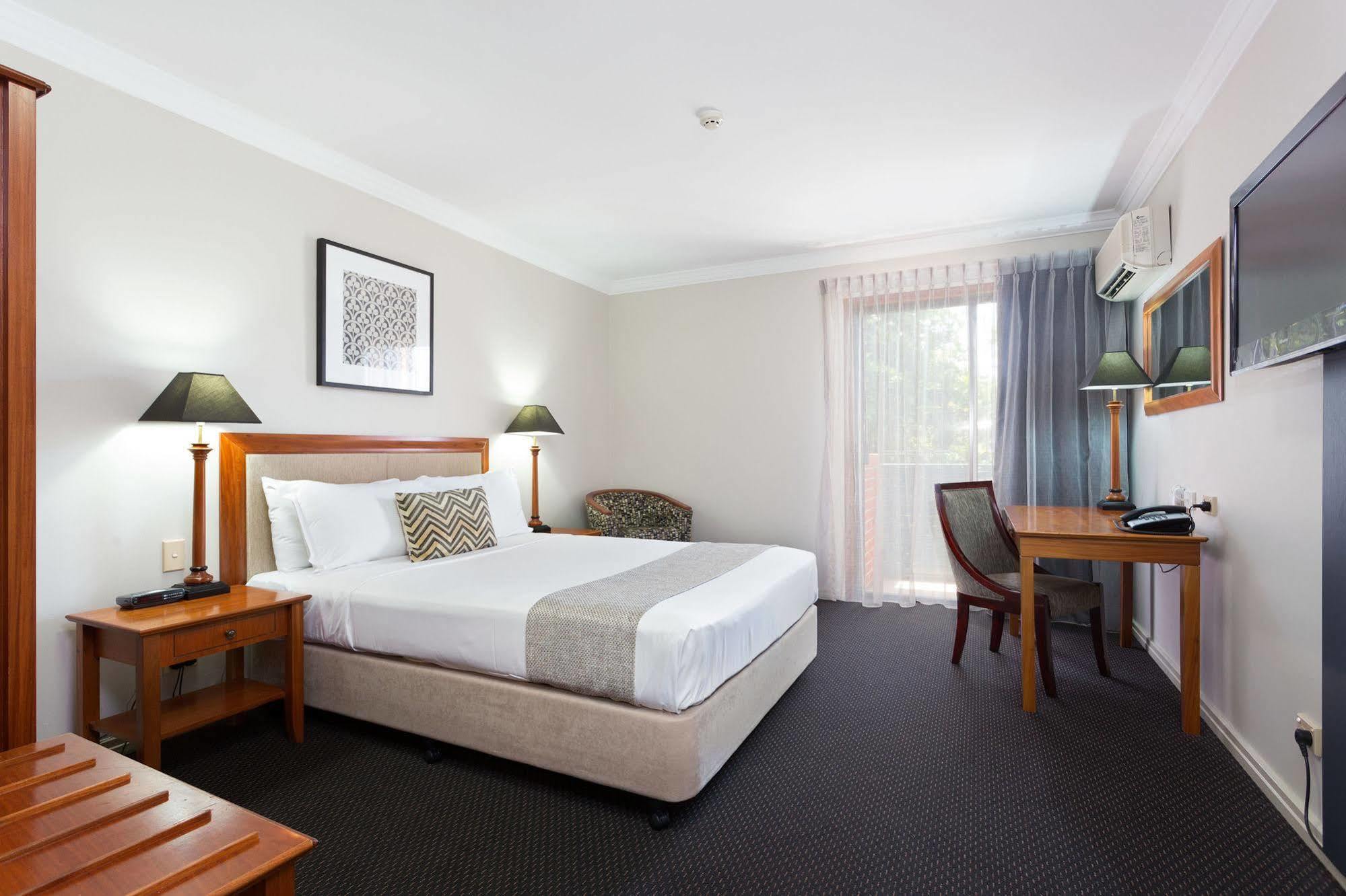 فندق Ramada By Wyndham Brisbane Windsor المظهر الخارجي الصورة