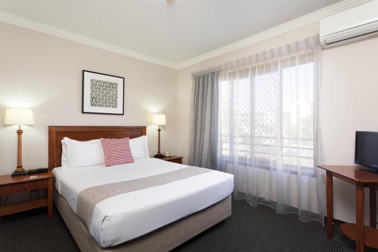 فندق Ramada By Wyndham Brisbane Windsor المظهر الخارجي الصورة